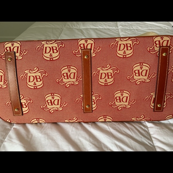 NEW AUTHENTIC DOONEY AND BOURKE WEEKENDER DUFFEL - Picture 6 of 8